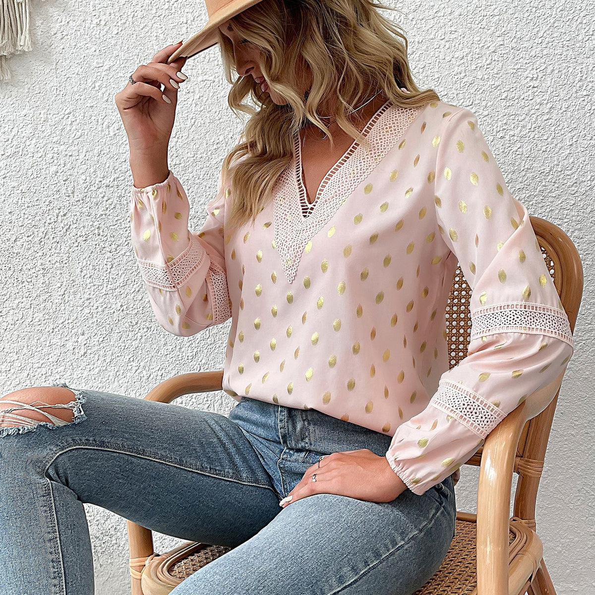 Amsoin Hollowed Out V Neck Tops