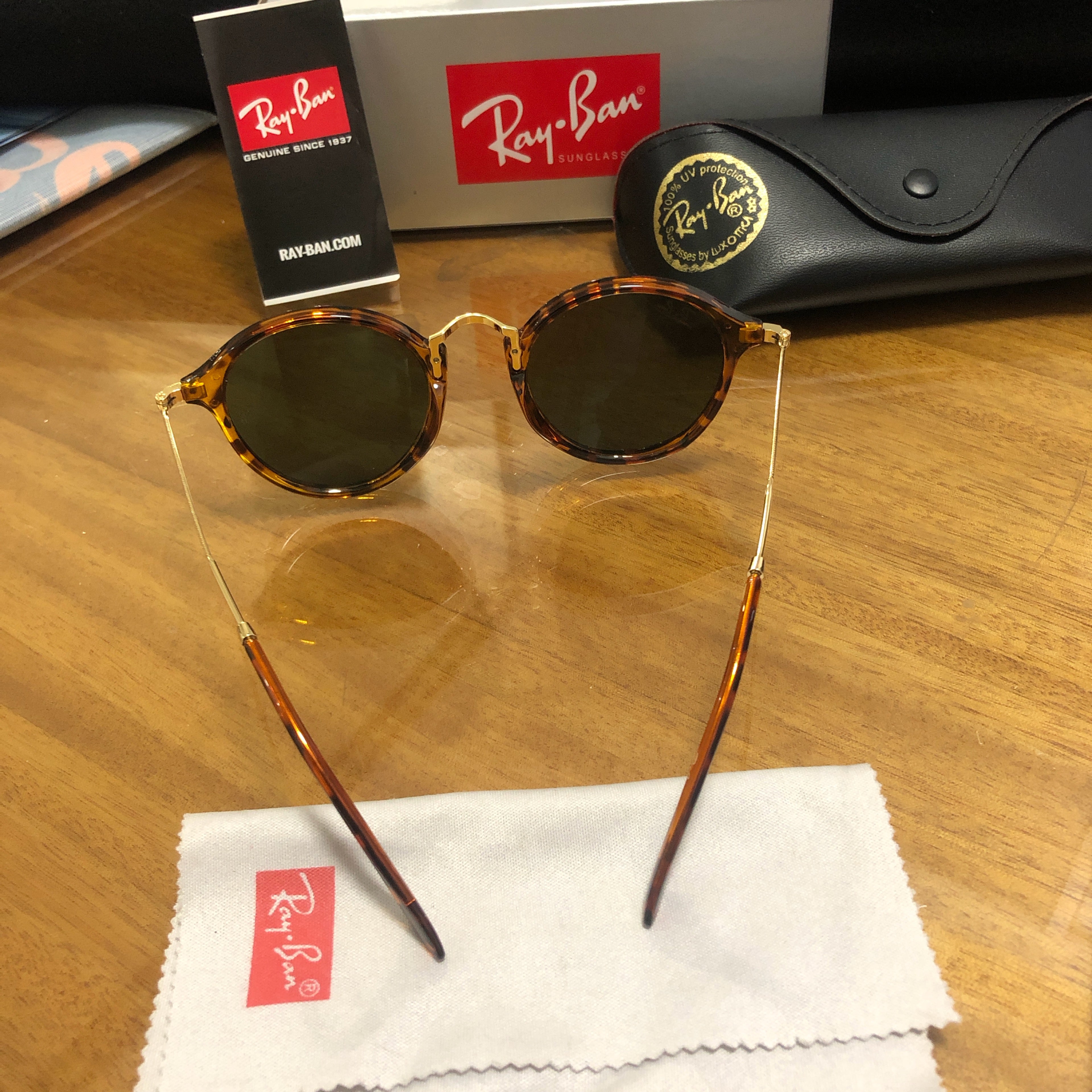 Unisex  polarized  ray-ban rb2447 round sunglasses