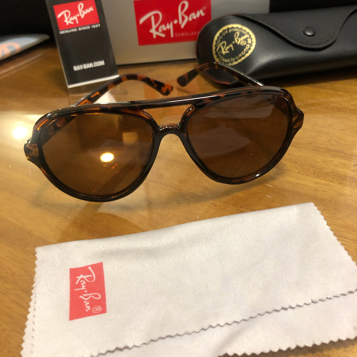 Sunglasse Unisex  polarized  Ray- Cats 5000 RB4125  Aviator