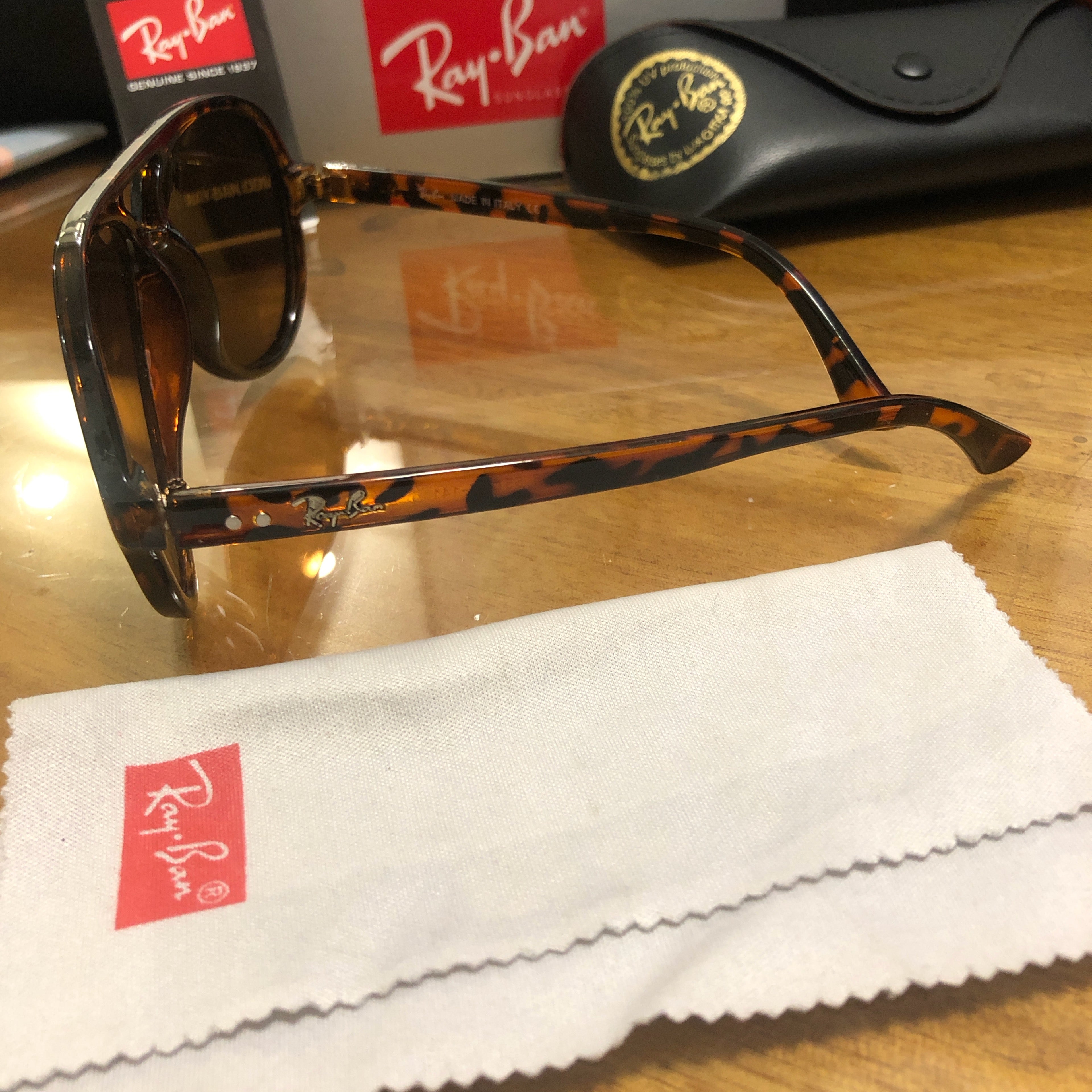 Sunglasse Unisex  polarized  Ray- Cats 5000 RB4125  Aviator