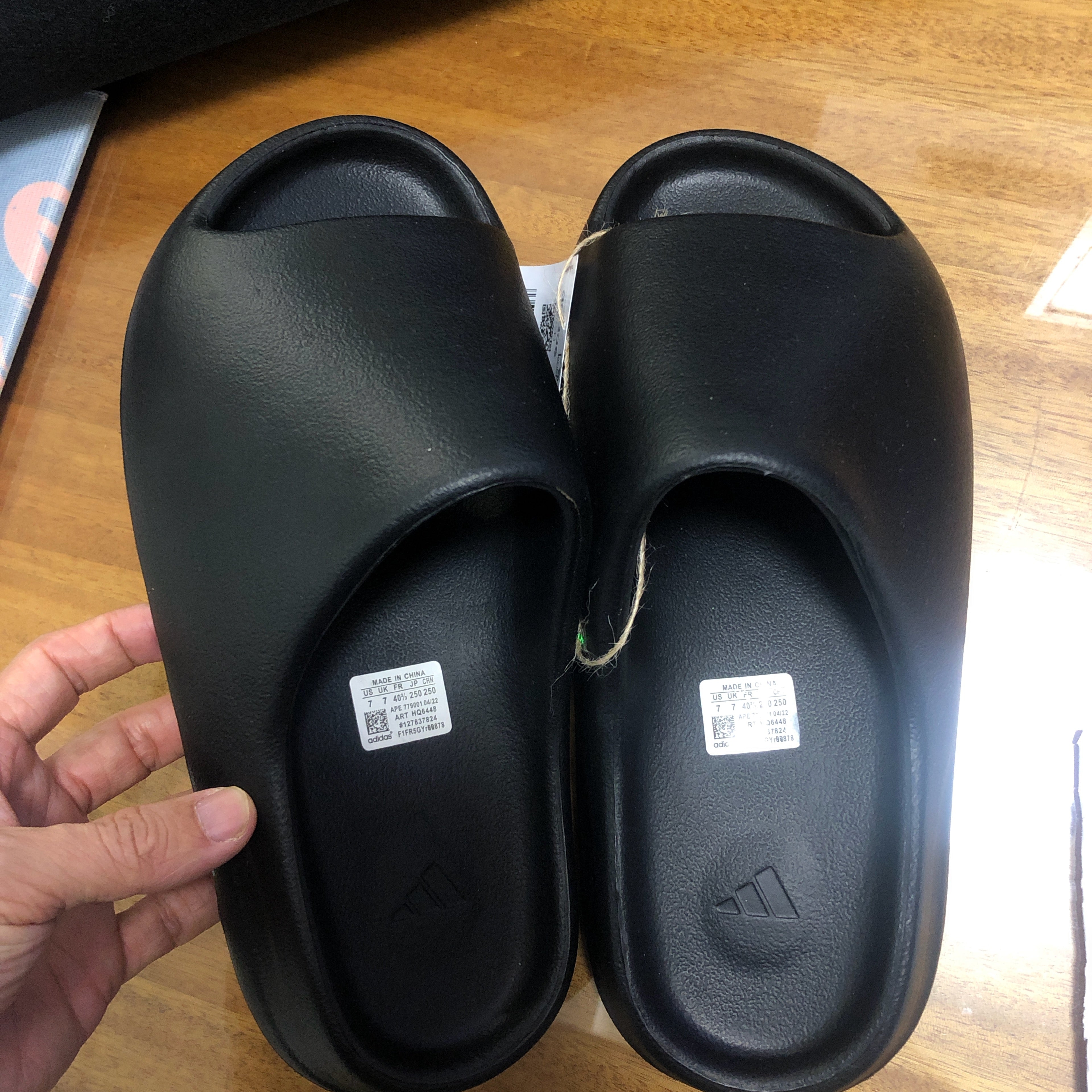 Sneaker shoes yeezy slide for women and men