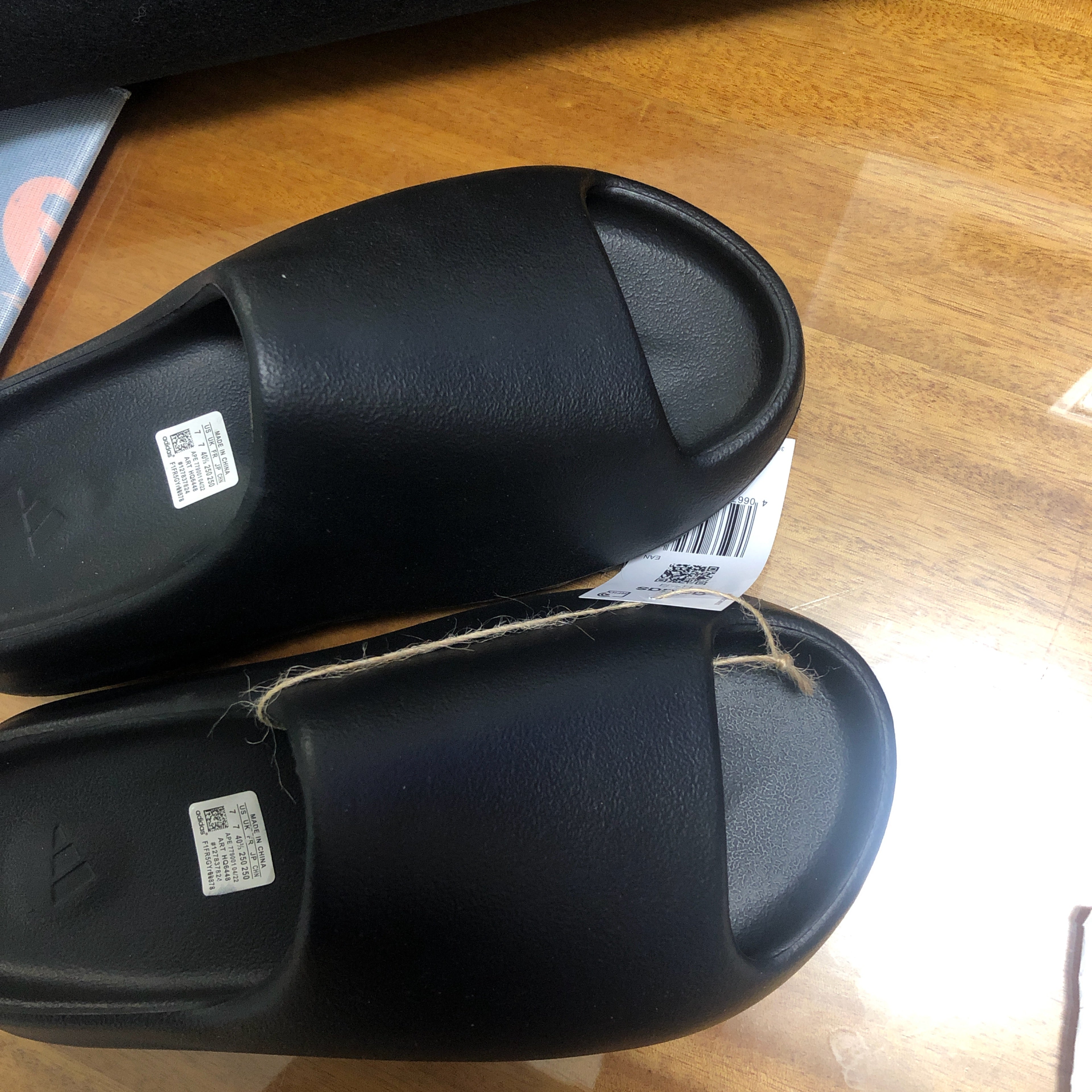 Sneaker shoes yeezy slide for women and men