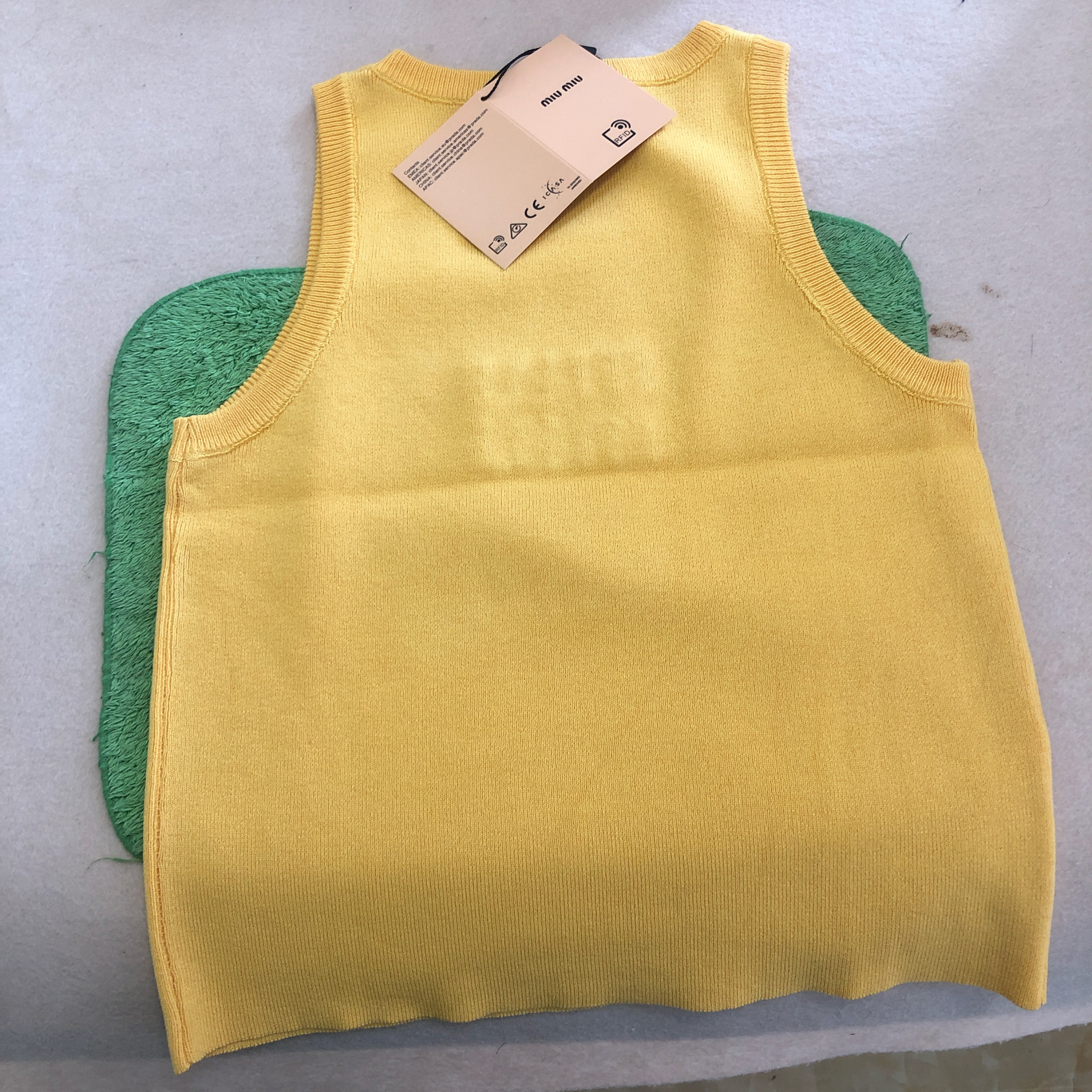 Fashion tank top miu miu and T-shirts new