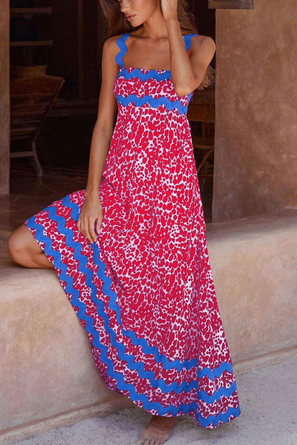 Amsoin Wavy Print Cami Dress