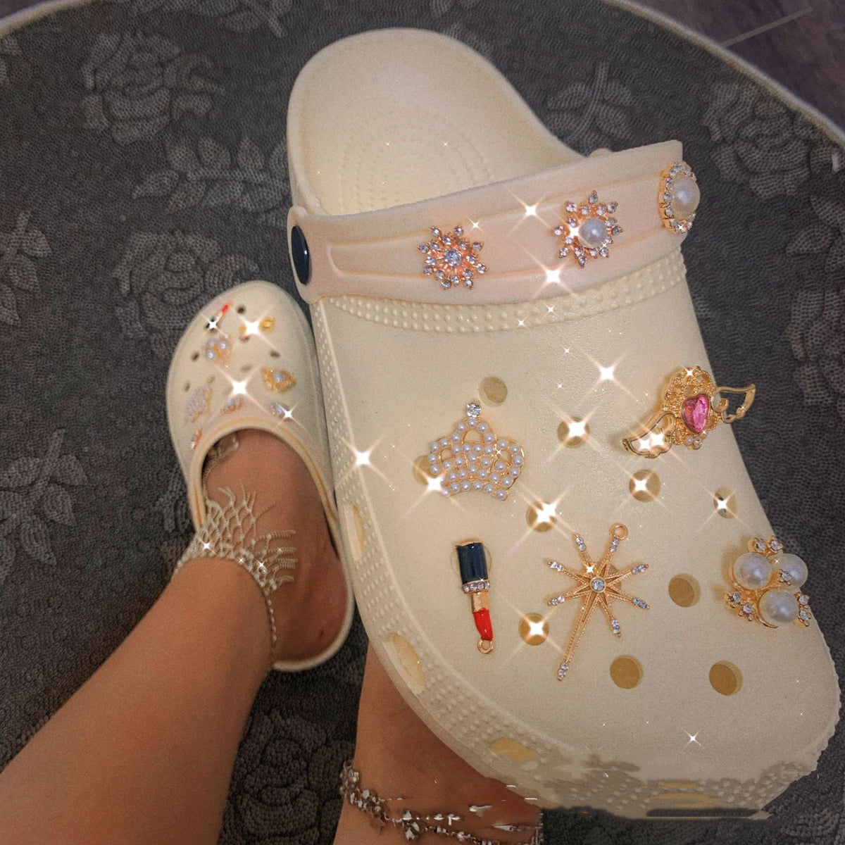 Amsoin Fashion DIY Hole Shoes